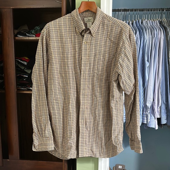 L.L. Bean men’s long sleeve button down. - Picture 1 of 4